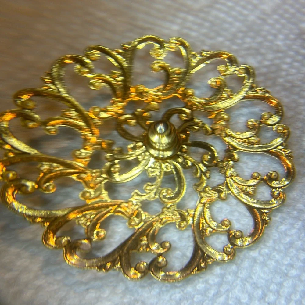 Vintage Decorative Gold-tone Screw Pin with Faux Pearl in Center/Swirl design